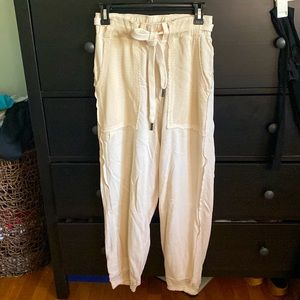 Free people movement cream cotton blend pants with netted pockets size small